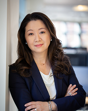Ruth U. Hoang